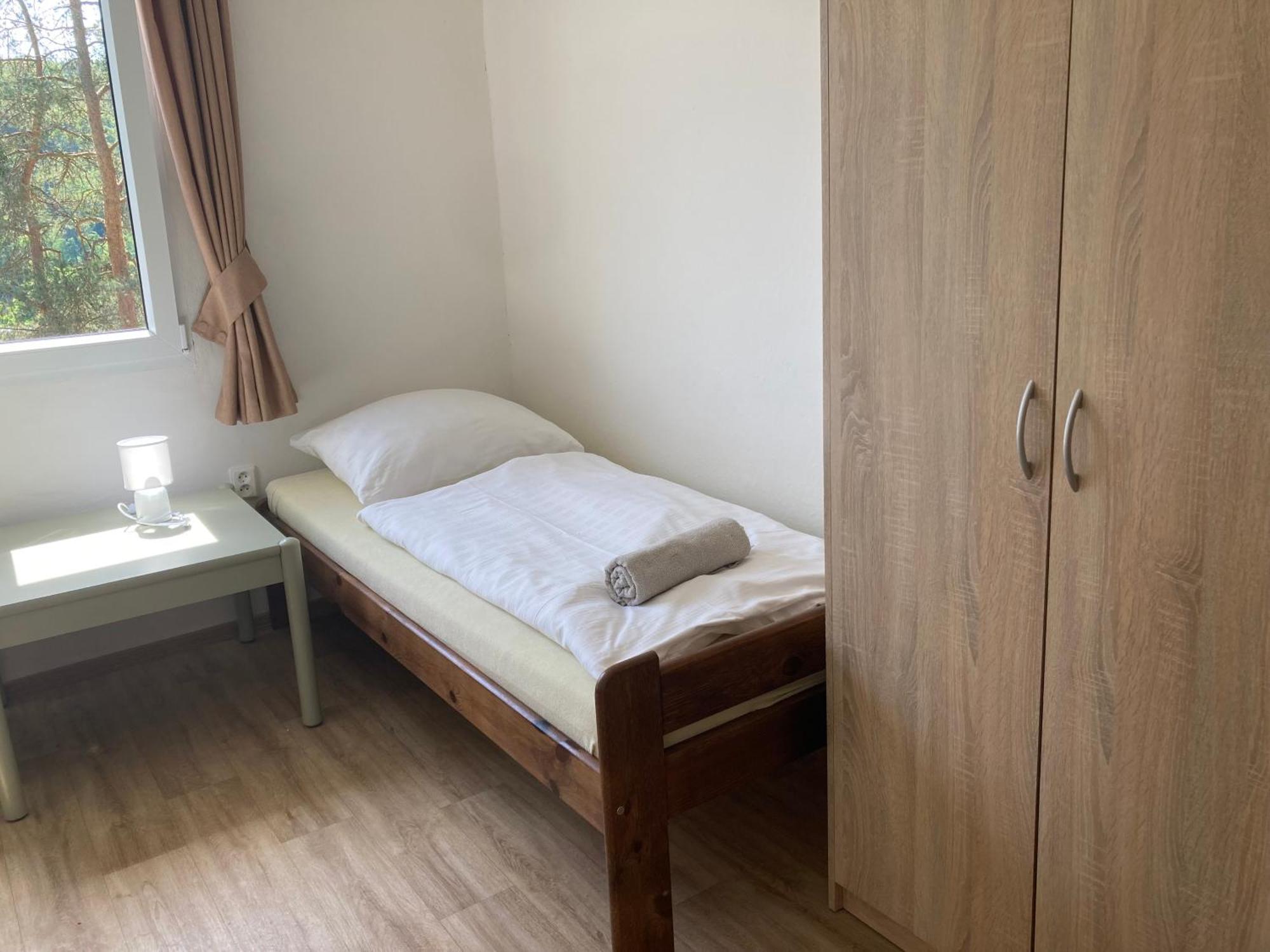 Penzion Cholin Novy Knin Екстериор снимка